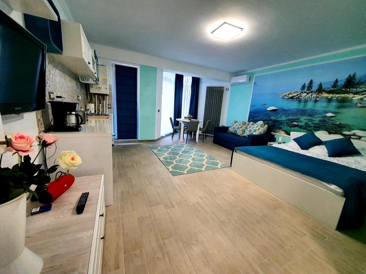 Alezzi Majestic Apartments 97 Năvodari Esterno foto