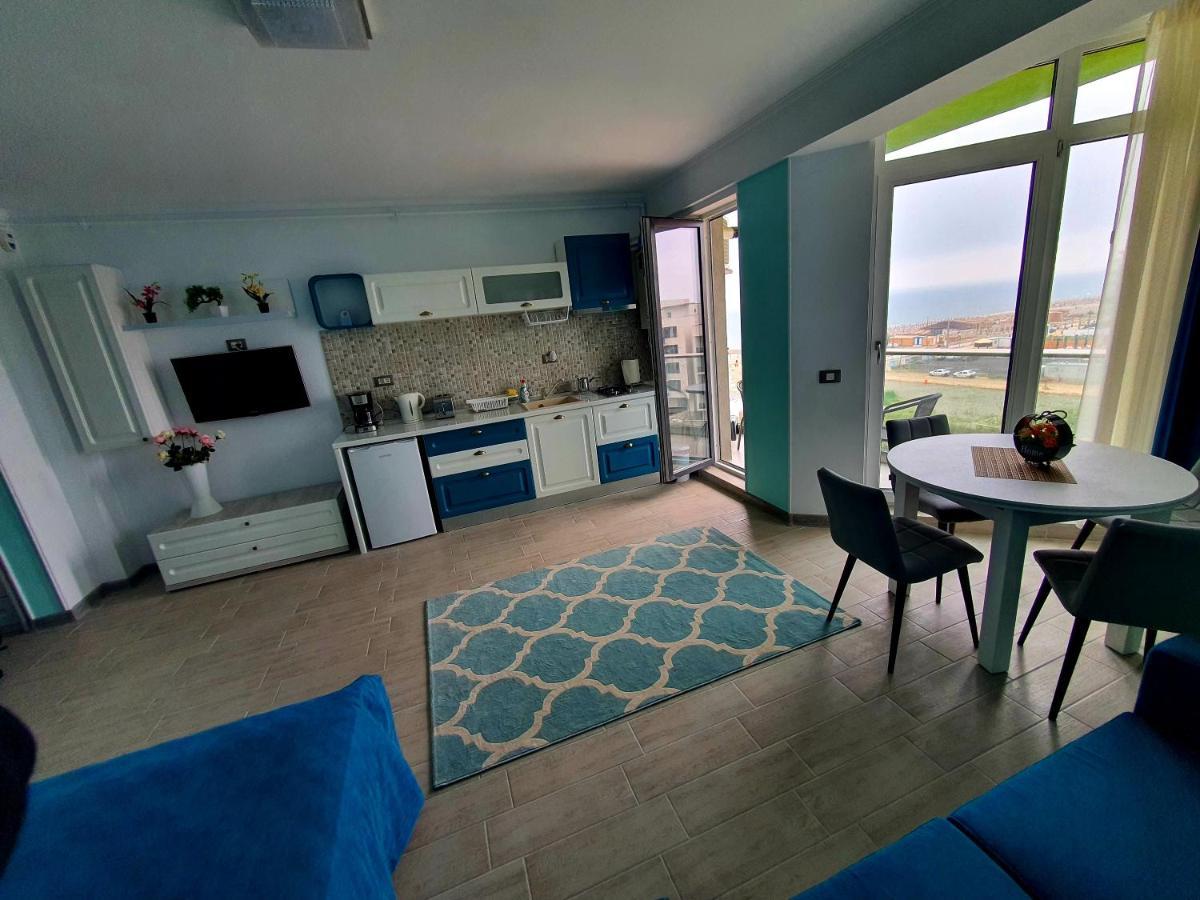 Alezzi Majestic Apartments 97 Năvodari Esterno foto