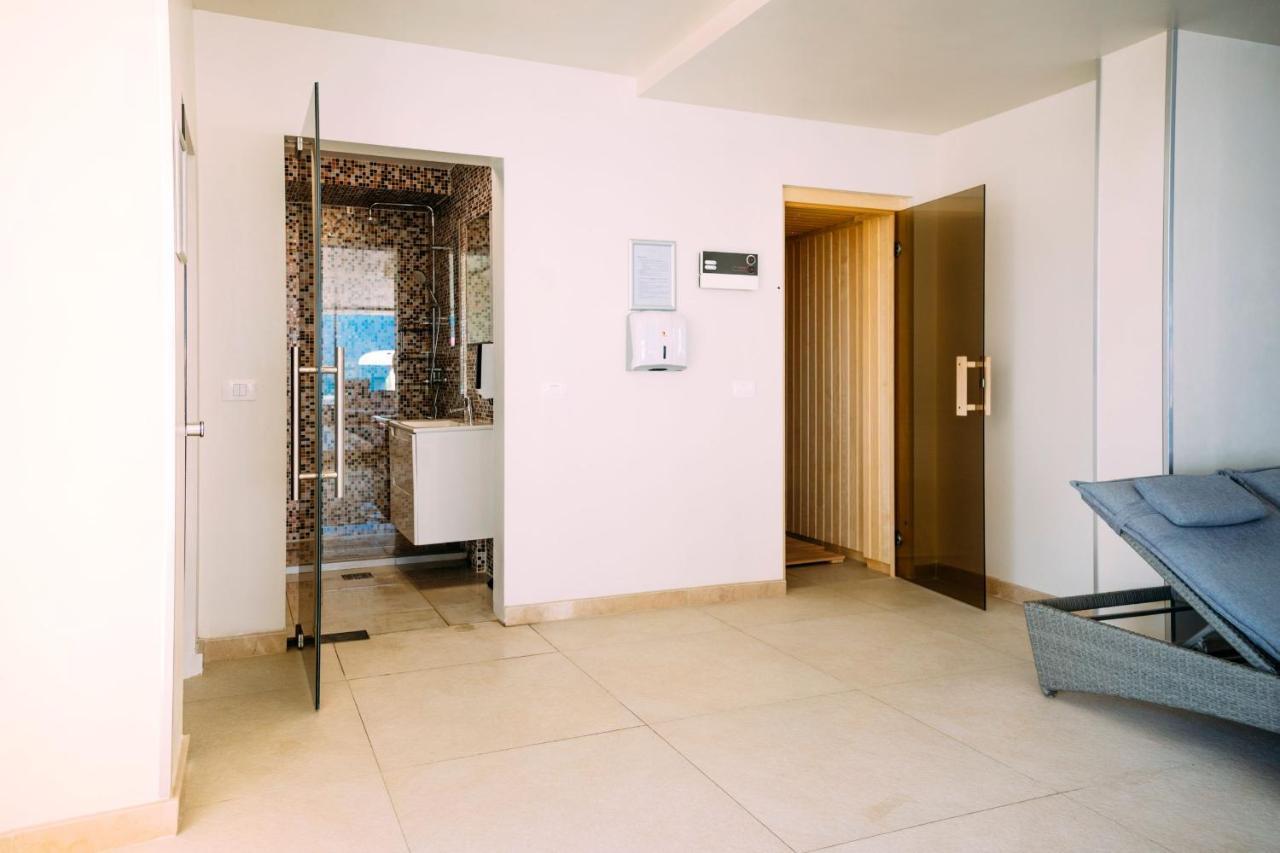 Alezzi Majestic Apartments 97 Năvodari Esterno foto